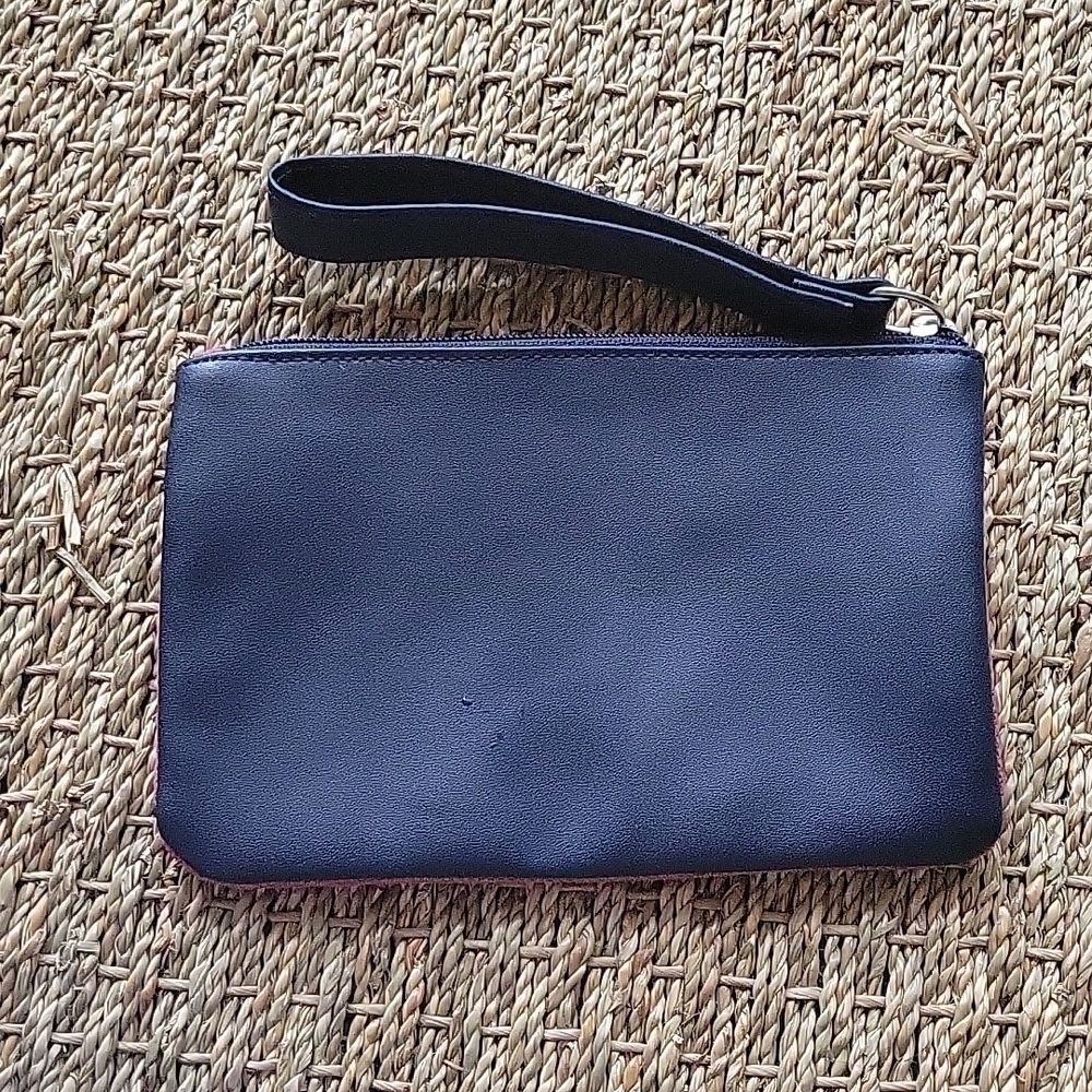 DISNEY Park Mickey Mouse Small Clutch Bag. Authentic Original. - Picture 3 of 4
